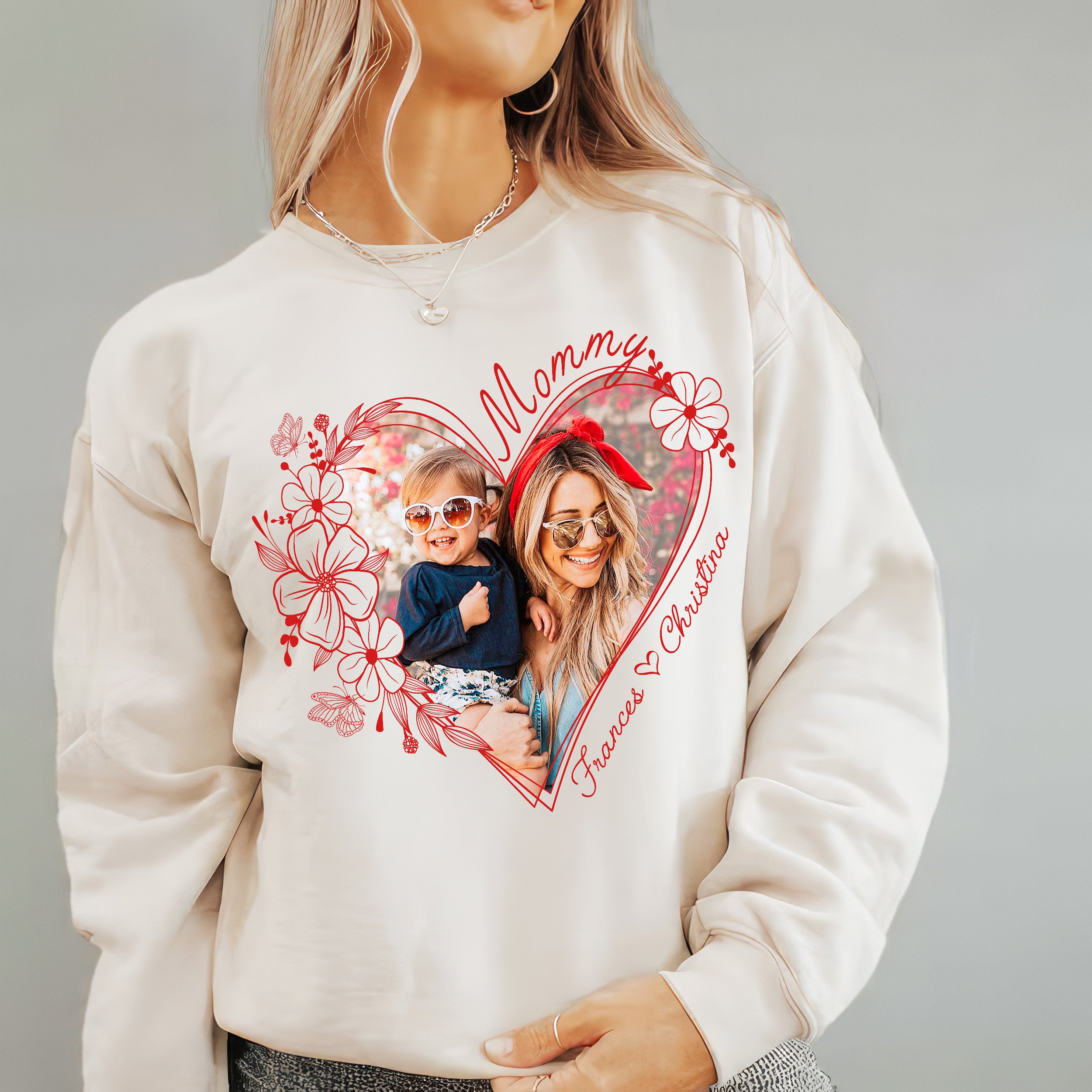 Custom Mom Shirt with Kids Names Customize Tshirt with Photo Shirts for Mama Vintage Tee Heart Mom Shirt Mother's Day Shirts for Women